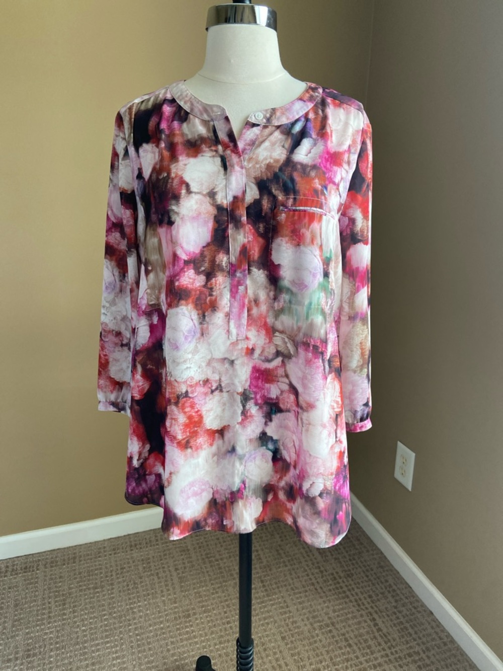 Not Your Daughter’s Jeans Floral Watercolor Blouse Size Petite Large, Office